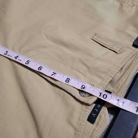 Theory Women's Khaki Pants Size 12 Tan Pockets Career Crop Relaxed fit Pleated - Picture 6 of 7